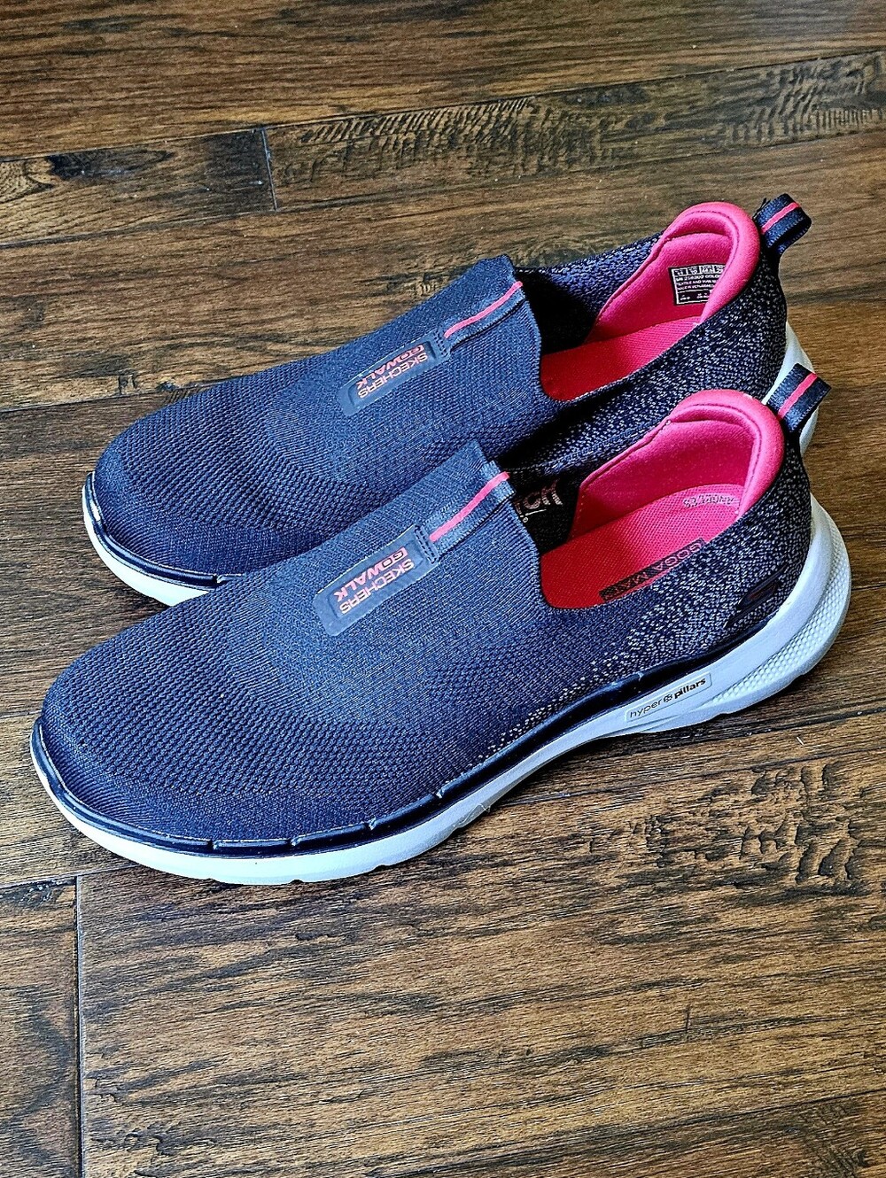 Skechers Men's Go Walk 6 Stretch Fit Slip On Performance Walking Shoe 11
